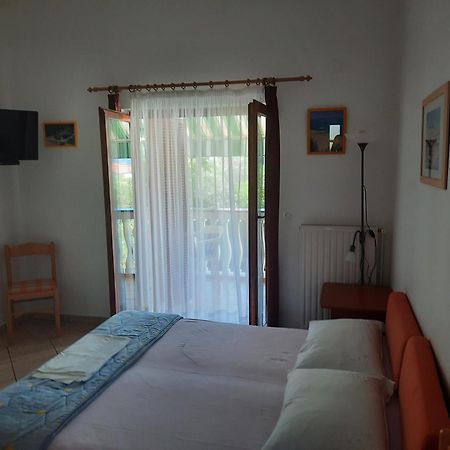 Apartmani Maver Светі Филип-і-Яков Екстер'єр фото